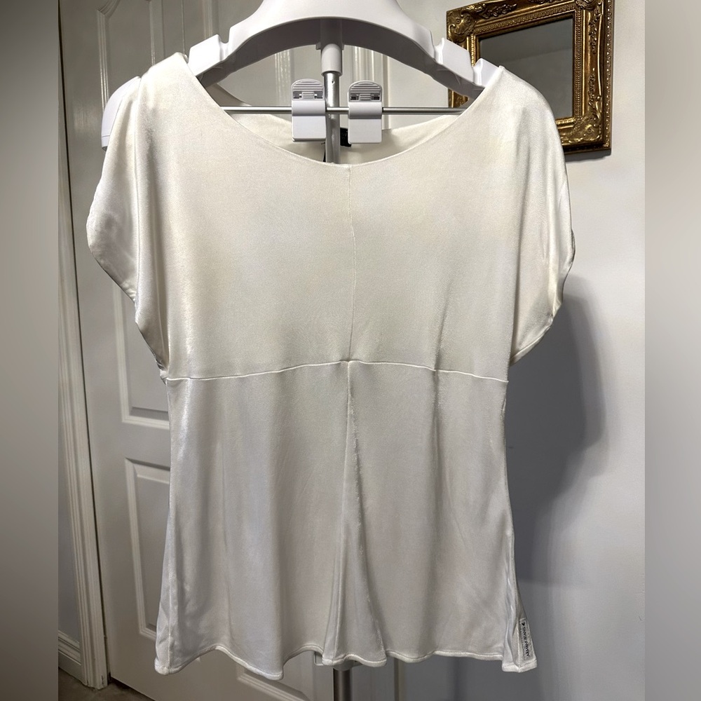 Elegant Armani Jeans, Ecru Top